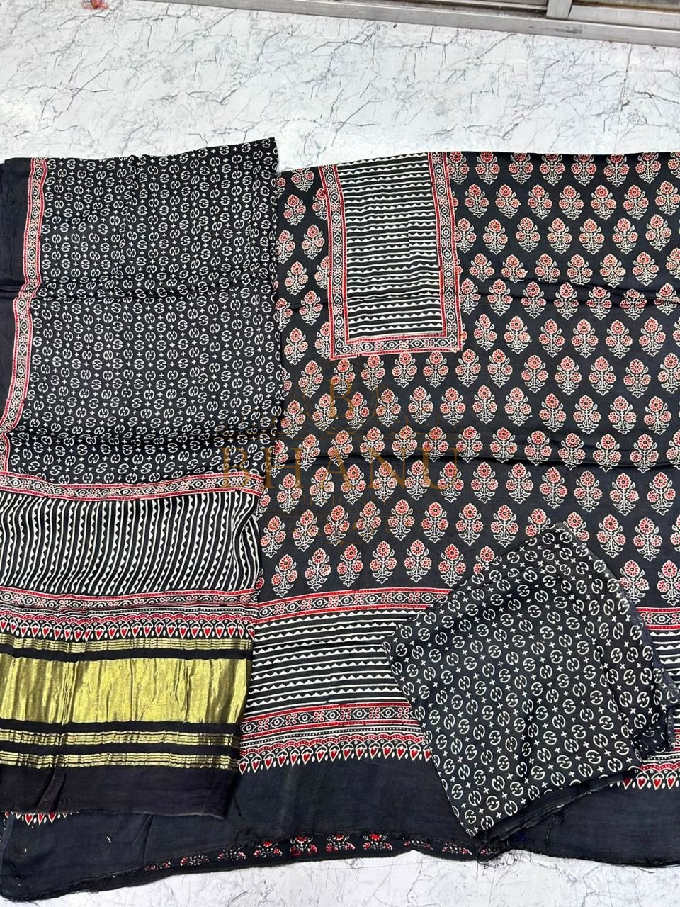 Grey and black block print, cut set - fabric by the metre